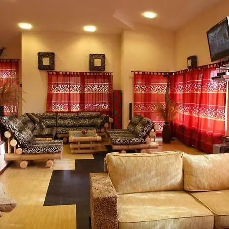 게스트하우스 Ralitsa 2*
